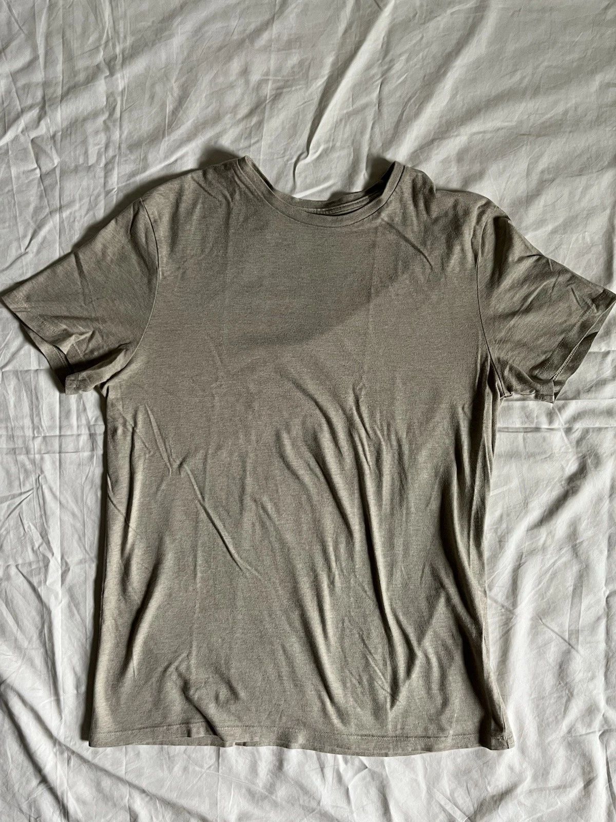Goodfellow & Co Men’s T-Shirt Medium Beige Oatmeal Crew Neck Short Sleeve Basic