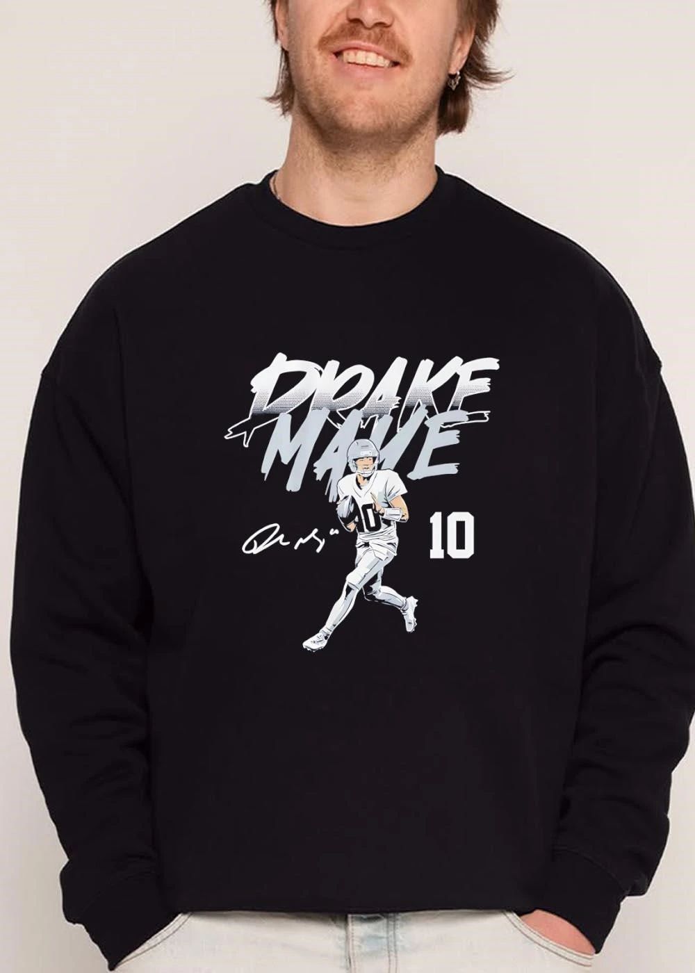 Drake Maye 10 Quarterback Running With Football Halftone Illustration shirt