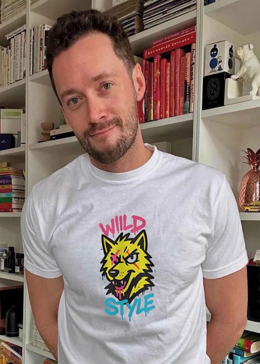 Wild Style Wolf Graffiti Art T-Shirt