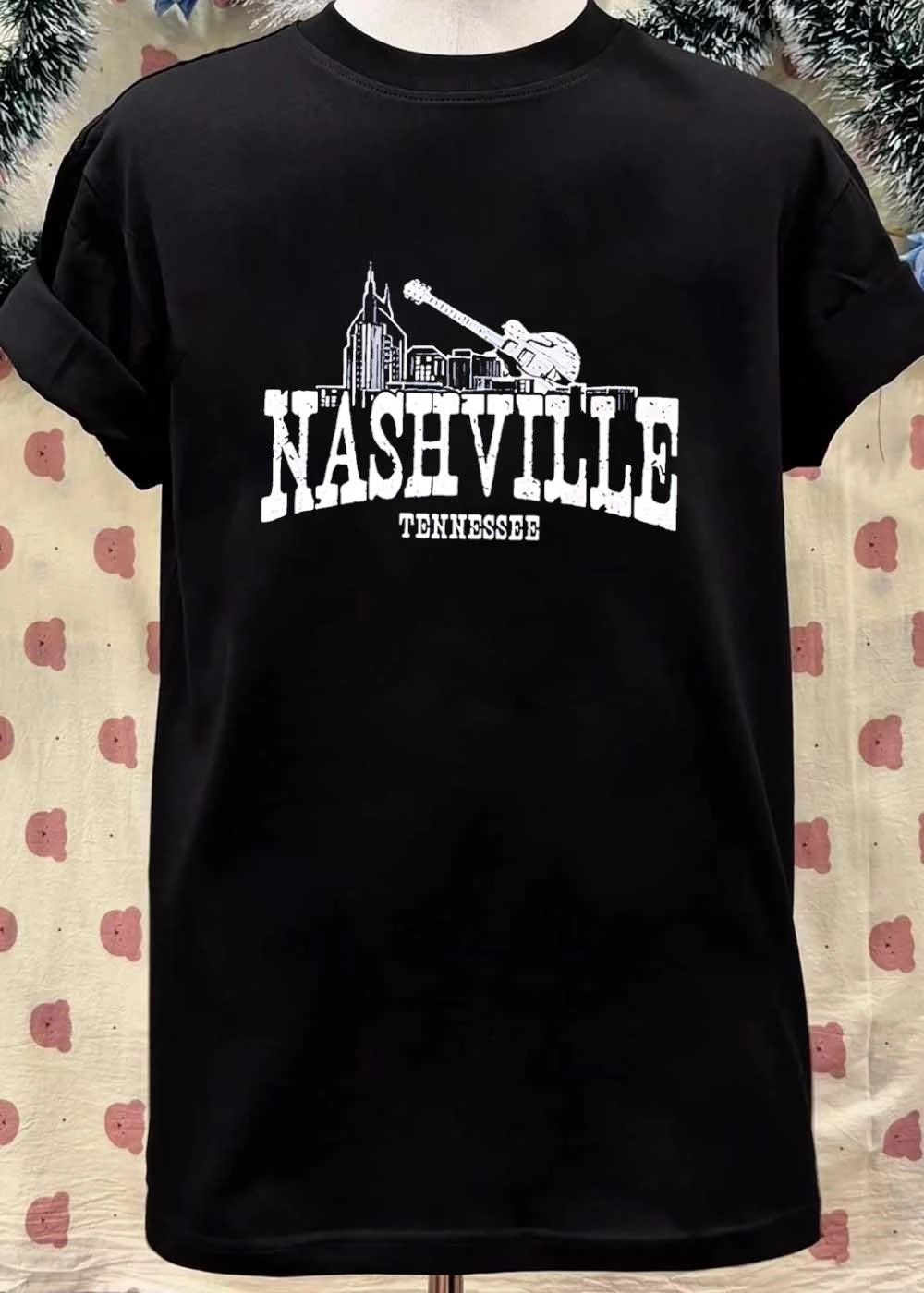 Nashville Tennessee Skyline Guitar T-Shirt