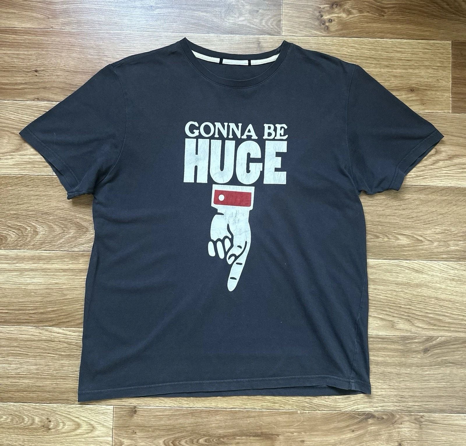 Y2K Topman Gonna Be Huge Novelty Graphic T-Shirt Men's L Faded Funny Joke Tee