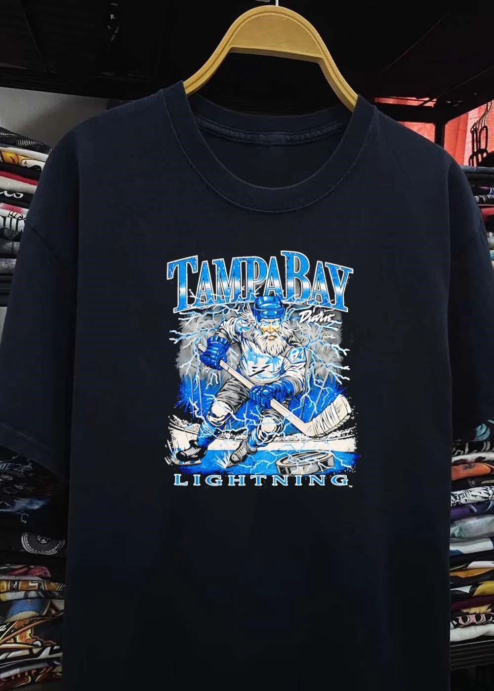 Divine Tampa Bay Lightning Hockey Player Skating Graphic shirt
