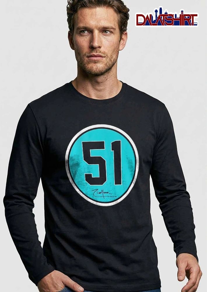 Ichiro Suzuki 51 signature circle shirt