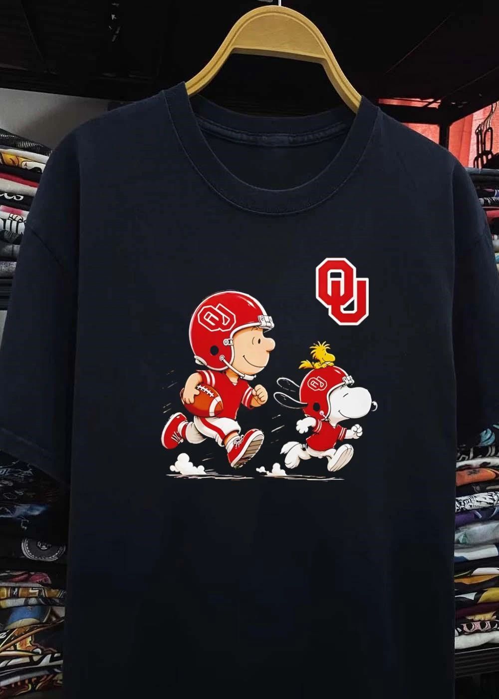 Peanuts Gang Running with Football Oklahoma Sooners shirt