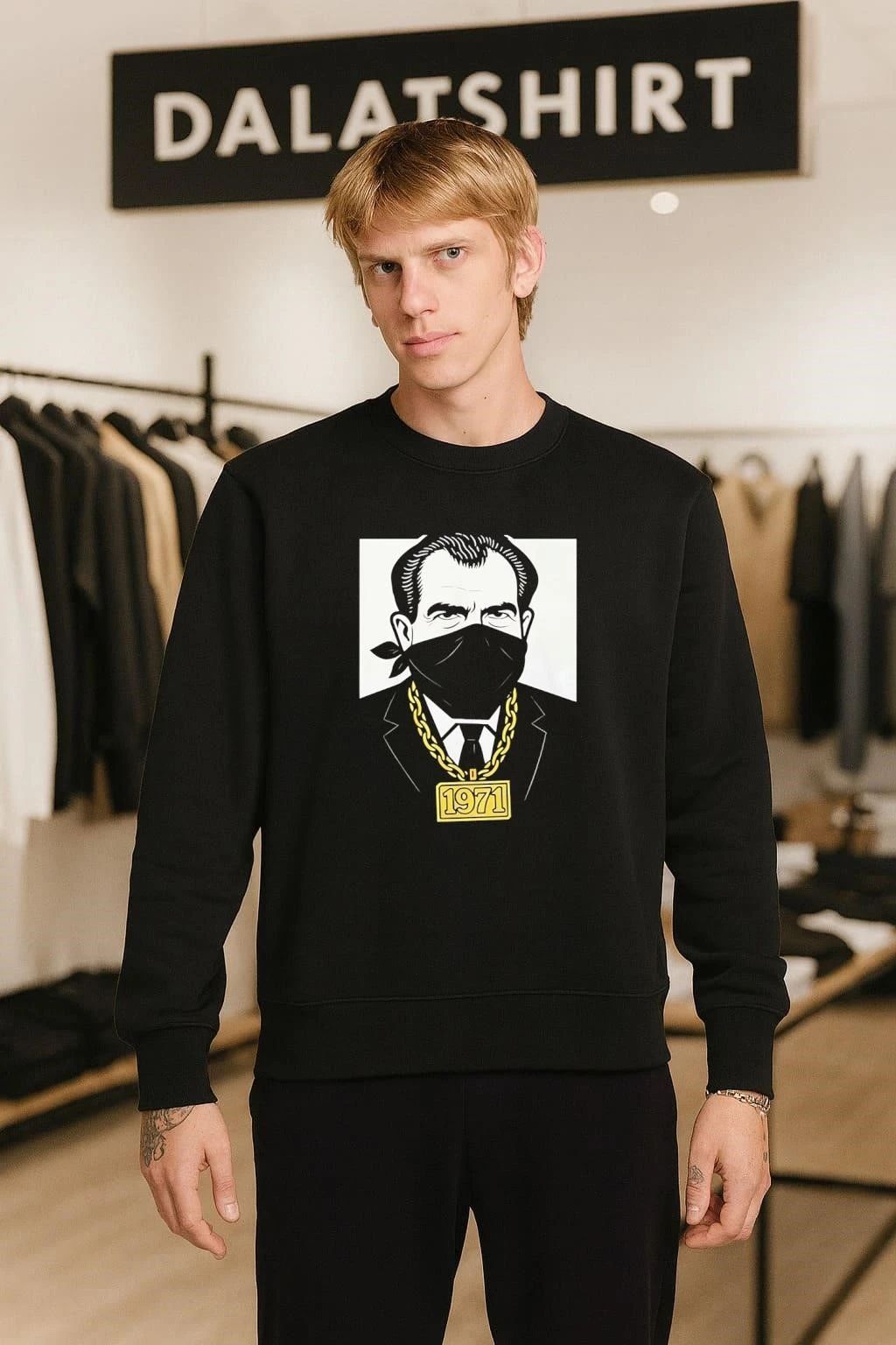 Original Richard Nixon 1971 Bandana Gold Chain shirt