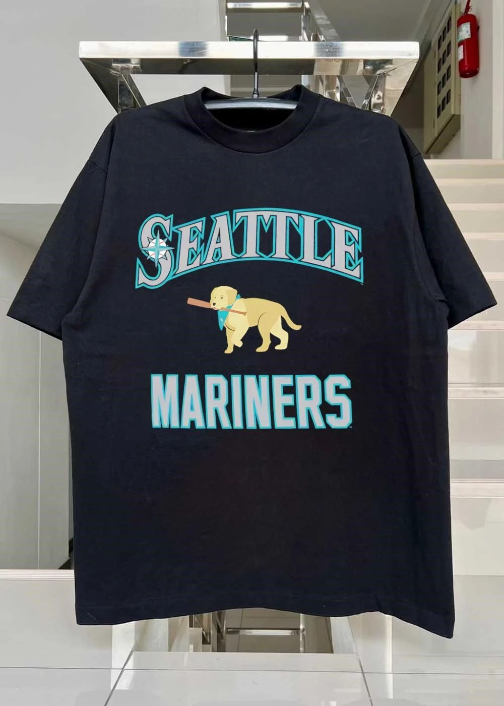Seattle Mariners Golden Retriever Puppy Holding Baseball Bat Shirt