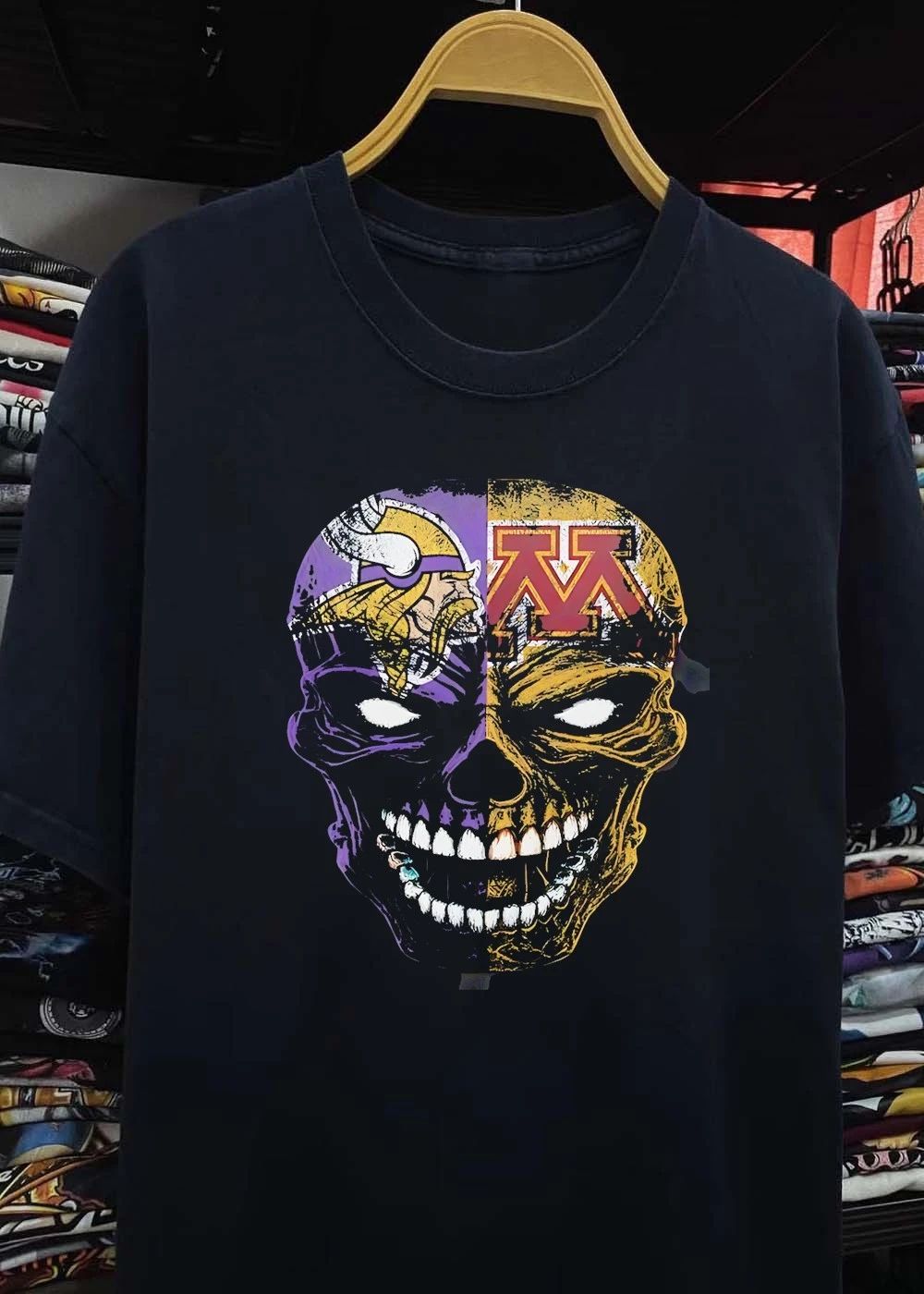 Minnesota Vikings and Gophers Split Face Skull T-Shirt