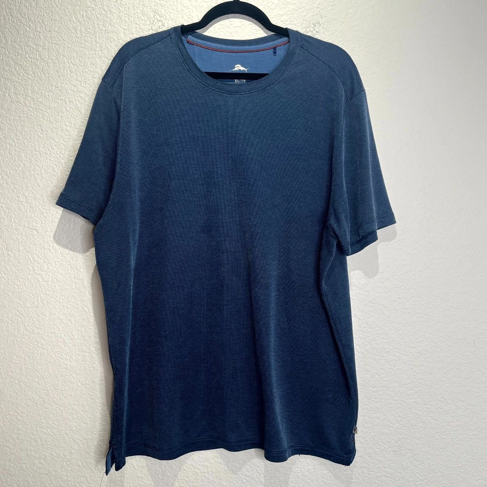 Tommy Bahama Breezeway T Shirt Men XL Navy Blue Tencel Marlin Logo Everyday Wear
