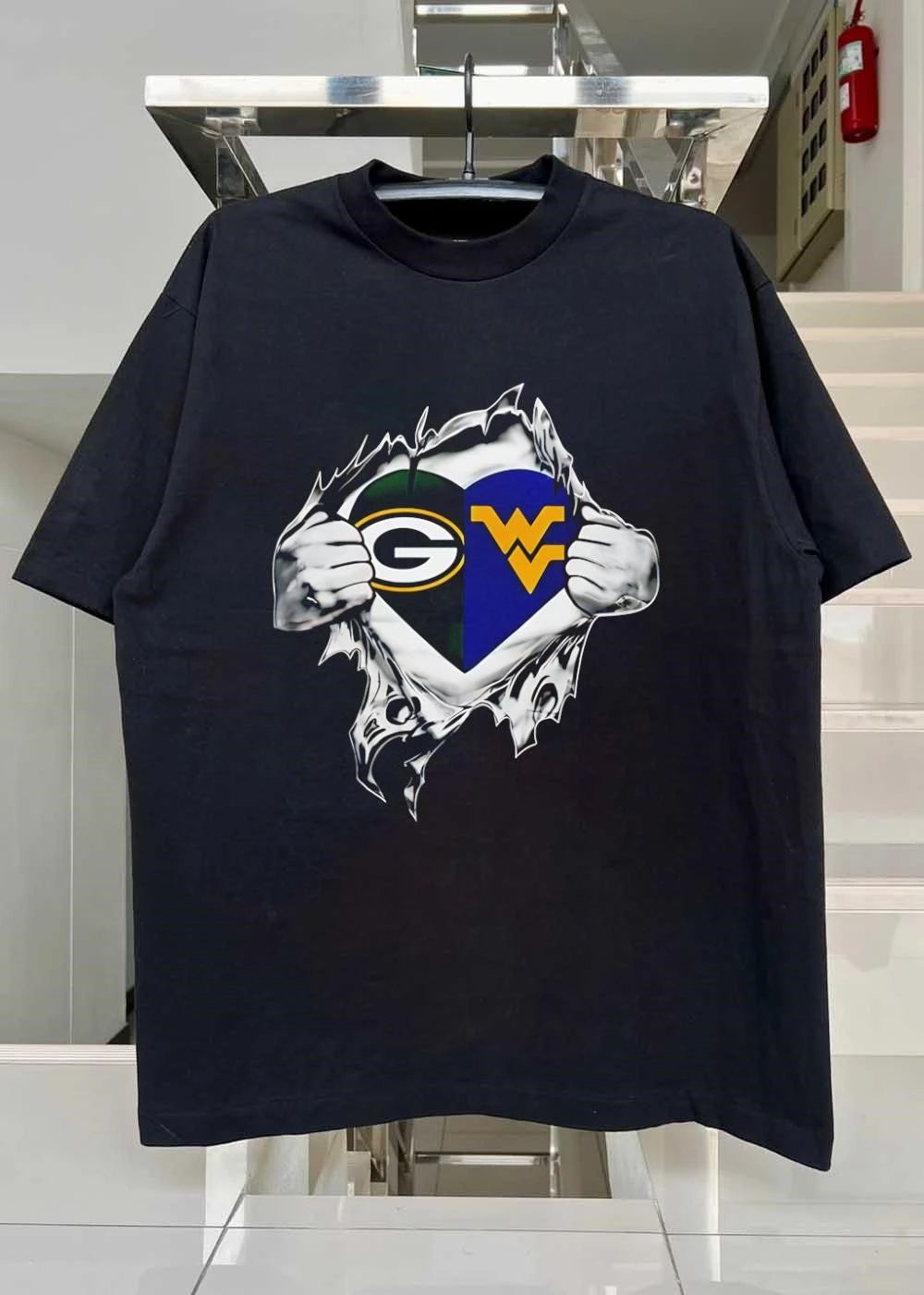 Green Bay Packers West Virginia Mountaineers Heart Ripping Chest T-Shirt