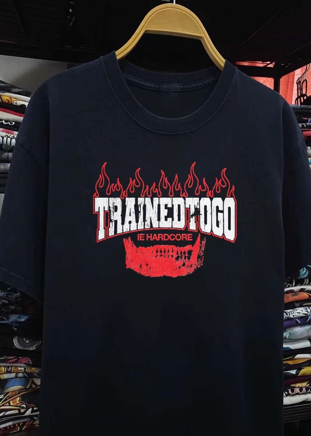 Ie Hardcore TrainedToGo Flaming Text Performance shirt